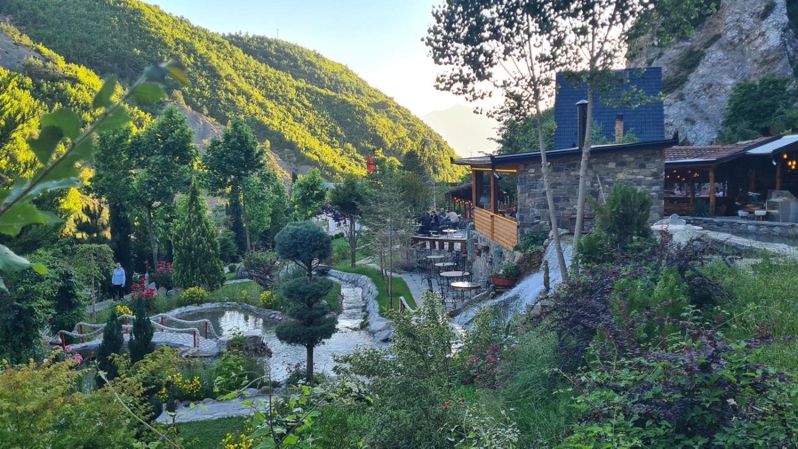 Dibra Park Agrotourism Hotel Peshkopi Bagian luar foto